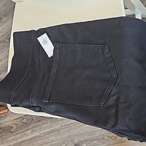 Size 18 NWT old Navy black jeans